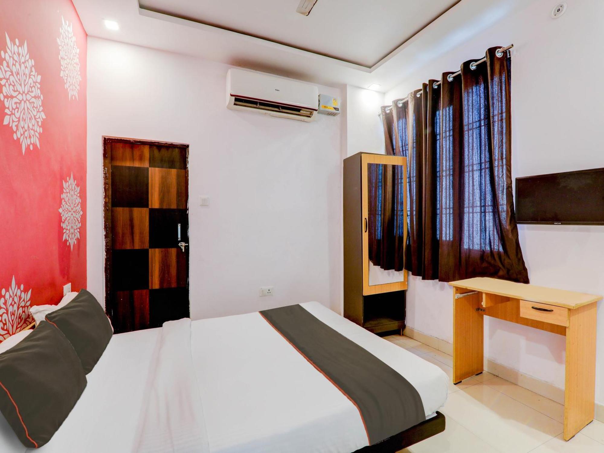 Super Collection O Kiara Guest House Лакнау Екстериор снимка