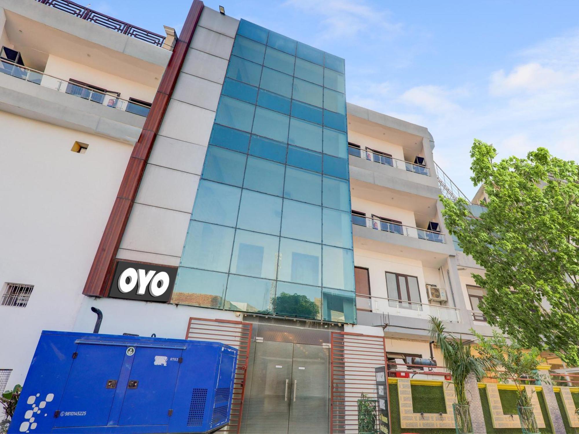 Super Collection O Kiara Guest House Лакнау Екстериор снимка