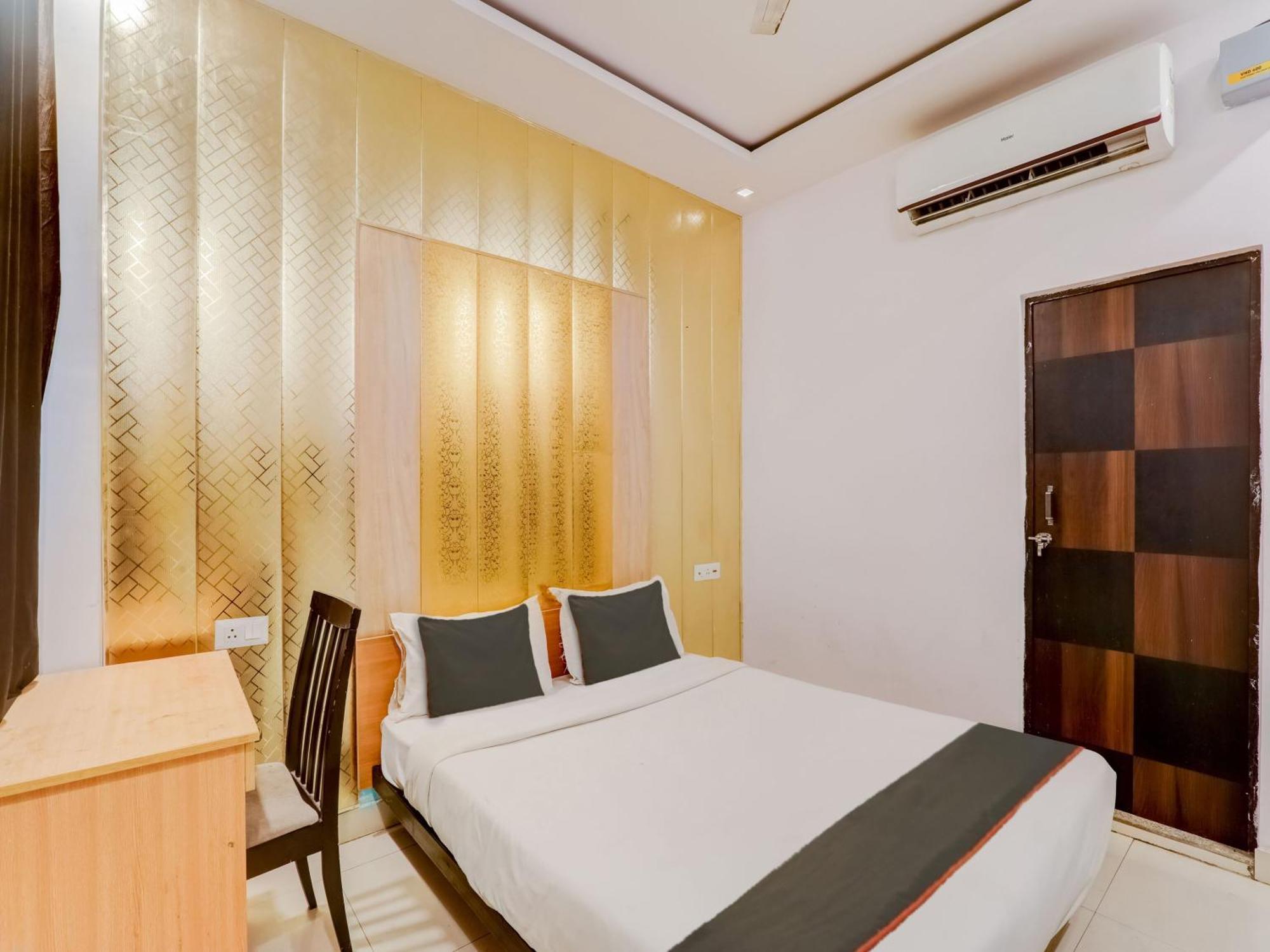 Super Collection O Kiara Guest House Лакнау Екстериор снимка