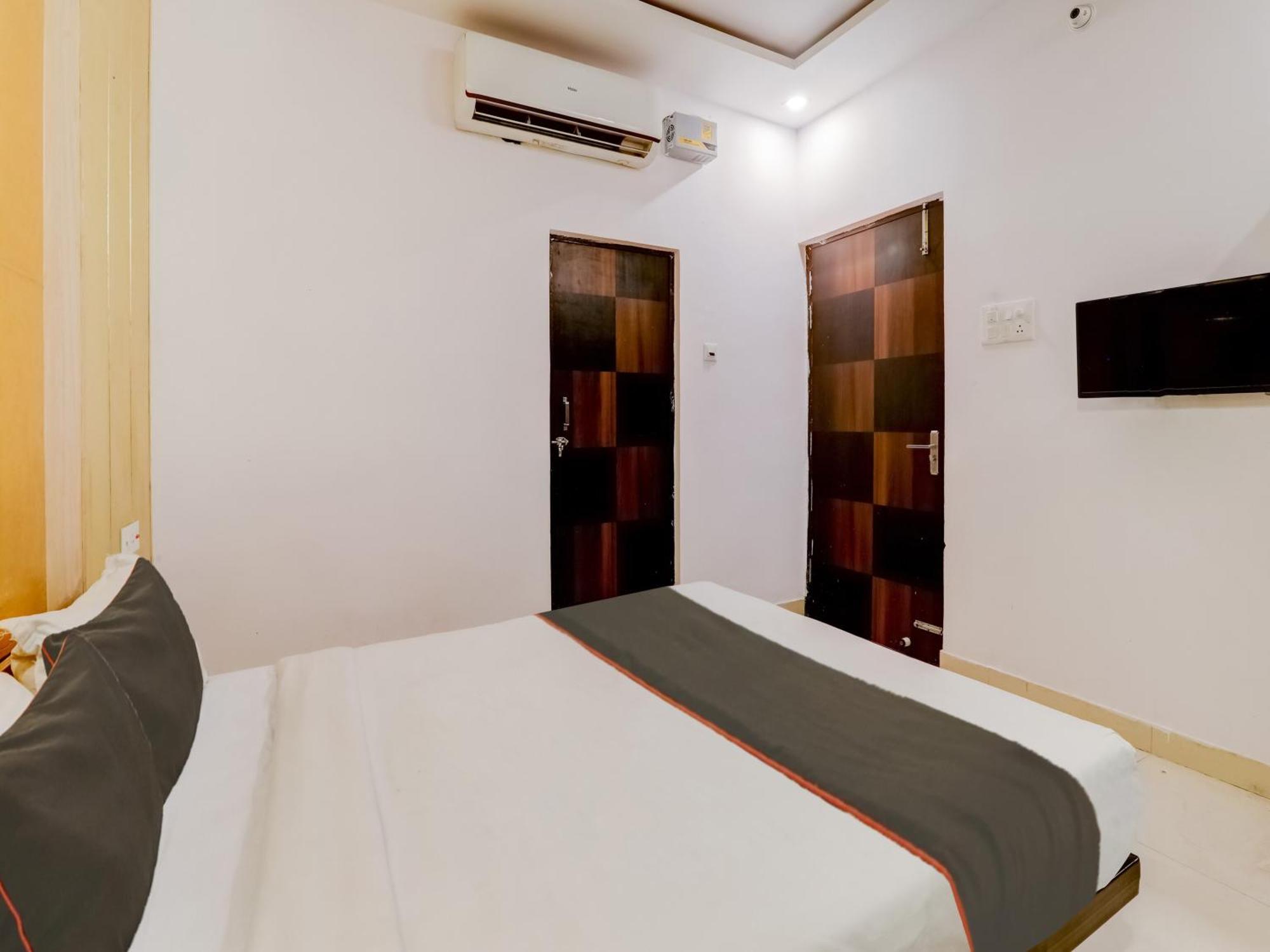 Super Collection O Kiara Guest House Лакнау Екстериор снимка